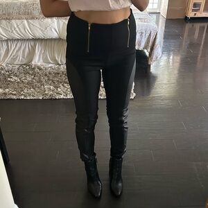 Bebe Black Faux Leather Panel Skinny Pants Size Small NWT Zip Detail